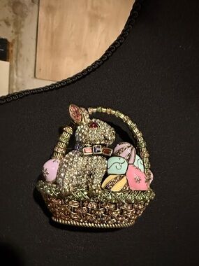 Heidi Daus Sparkling Bunny in Easter Basket Brooch - Pink, Mint & Gold